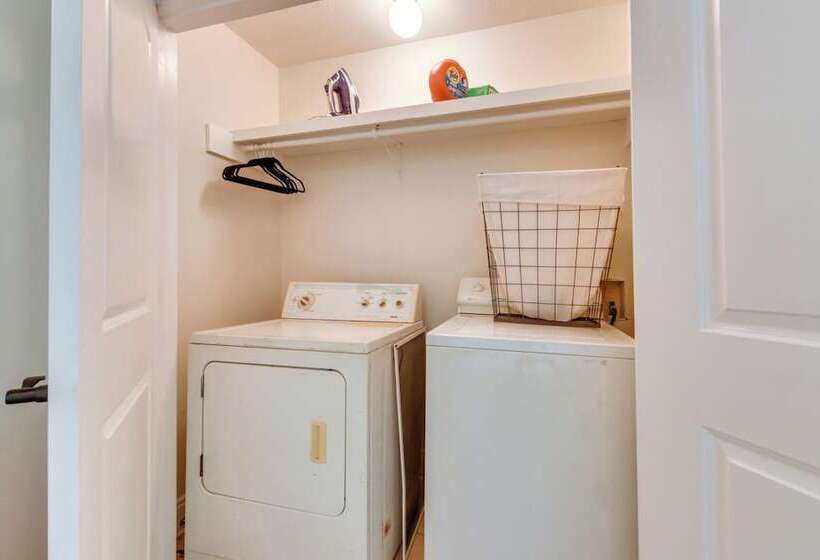 Group Friendly Louisana Hideaway: Hunt & Fish!