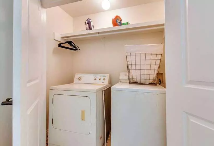 Group Friendly Louisana Hideaway: Hunt & Fish!