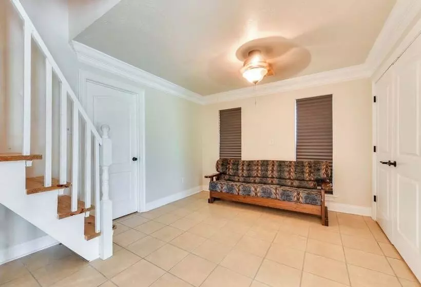 Group Friendly Louisana Hideaway: Hunt & Fish!