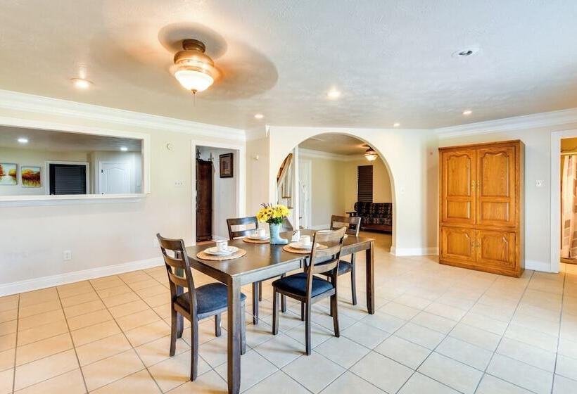 Group Friendly Louisana Hideaway: Hunt & Fish!