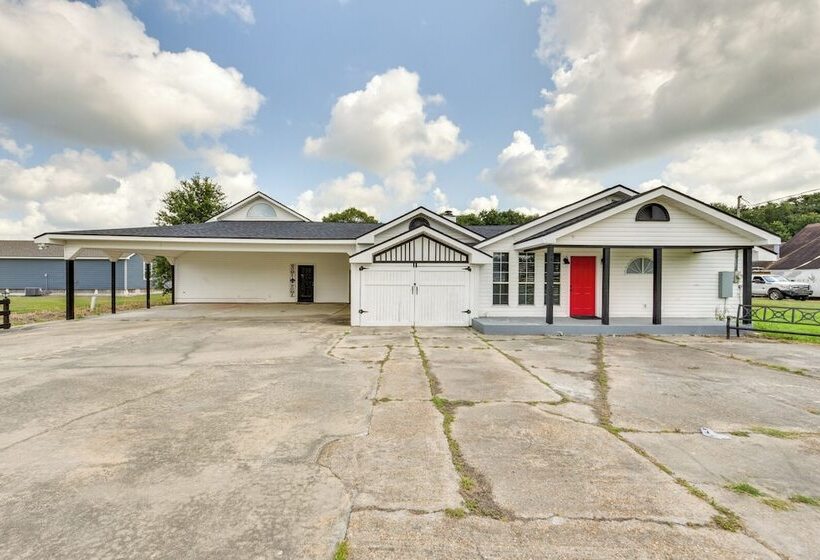 Group Friendly Louisana Hideaway: Hunt & Fish!