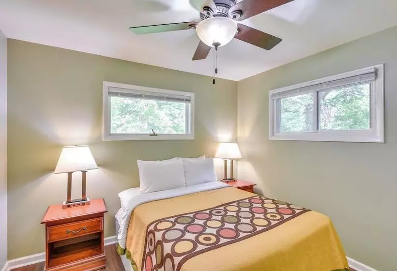 5 Mi To Warren Dunes   Secluded Sawyer Home!