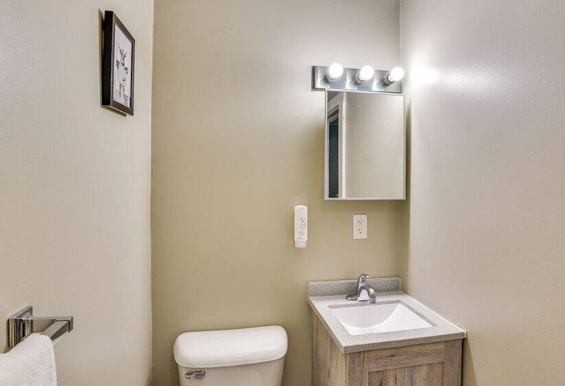 5 Mi To Warren Dunes   Secluded Sawyer Home!