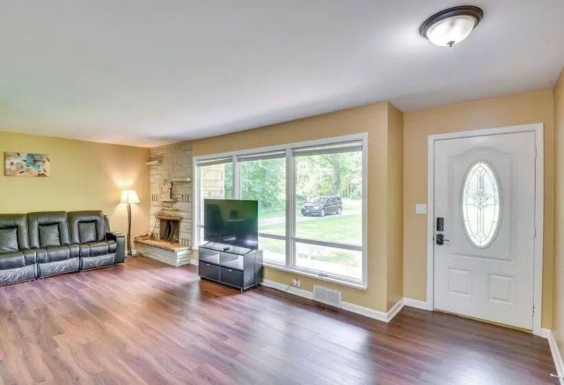 5 Mi To Warren Dunes   Secluded Sawyer Home!