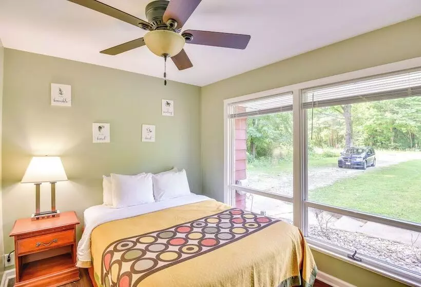 5 Mi To Warren Dunes   Secluded Sawyer Home!