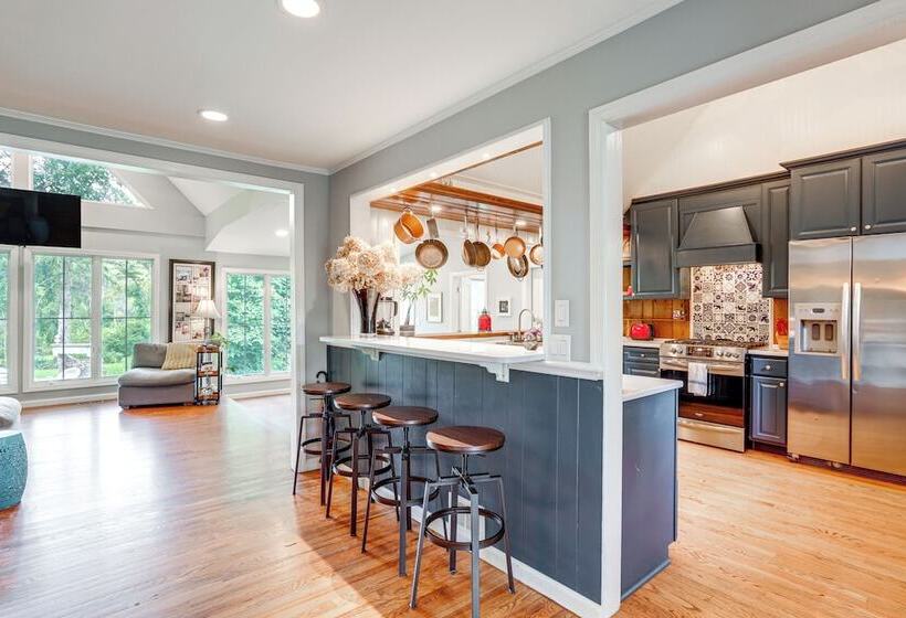 Princeton Home W/ Patio: Pets Welcome!