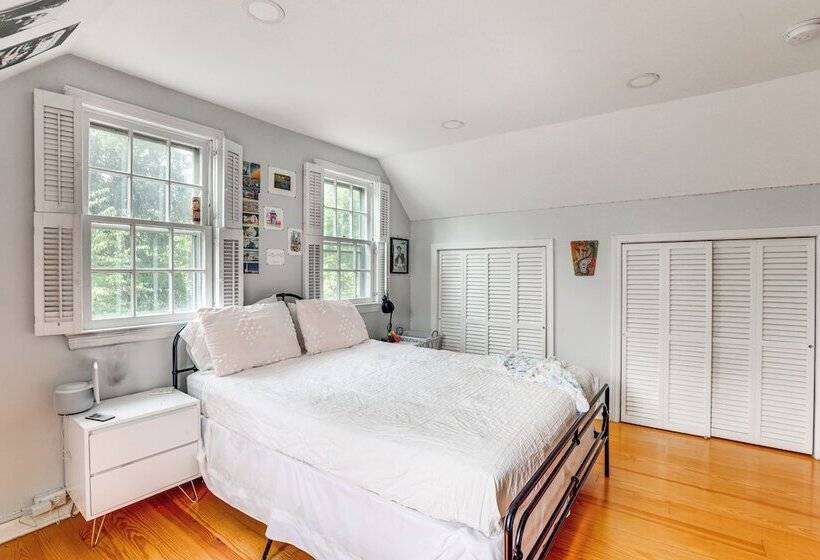 Princeton Home W/ Patio: Pets Welcome!