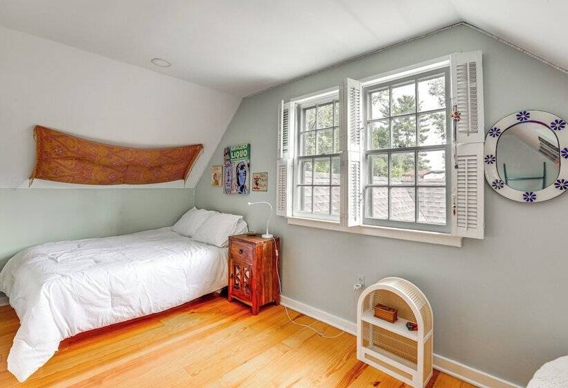 Princeton Home W/ Patio: Pets Welcome!