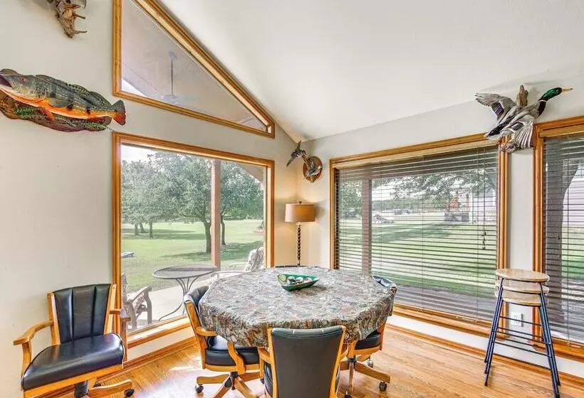 Rhodes Retreat W/ Dock On Cedar Creek Lake!