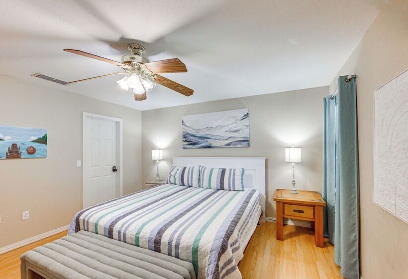 Rhodes Retreat W/ Dock On Cedar Creek Lake!