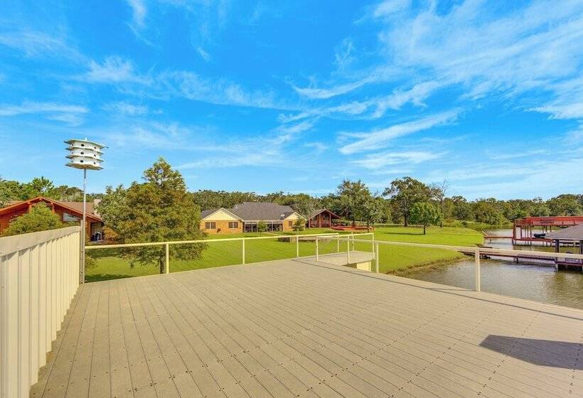 Rhodes Retreat W/ Dock On Cedar Creek Lake!