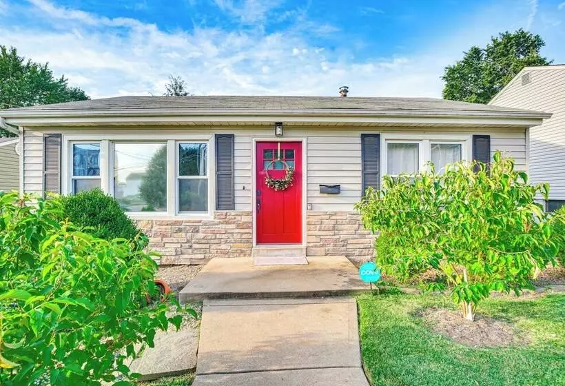 St Louis Home < 1 Mi To Forest Park!