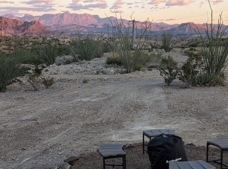 Stardust Big Bend Luxury Cottage