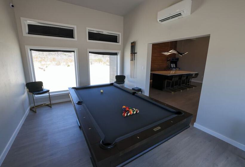 Stardust Big Bend Luxury Cottage