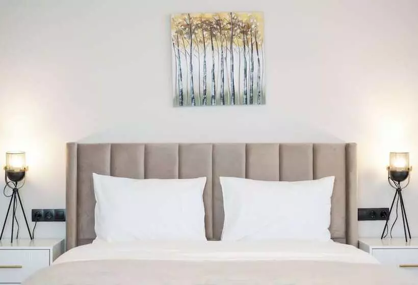 Tsikaris Boutique Guesthouse