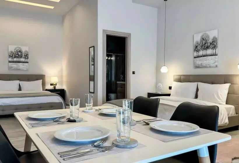 Tsikaris Boutique Guesthouse