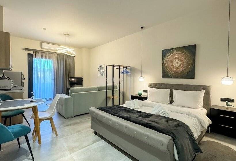 Tsikaris Boutique Guesthouse