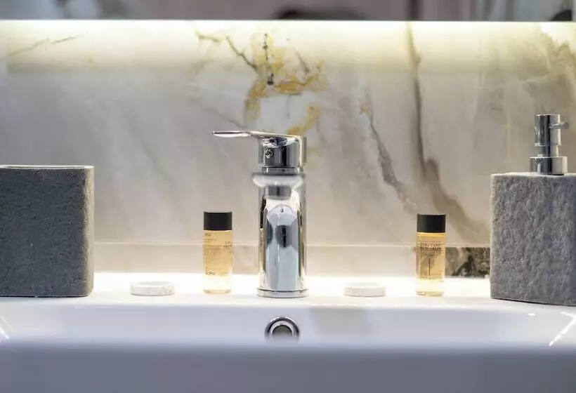 Tsikaris Boutique Guesthouse