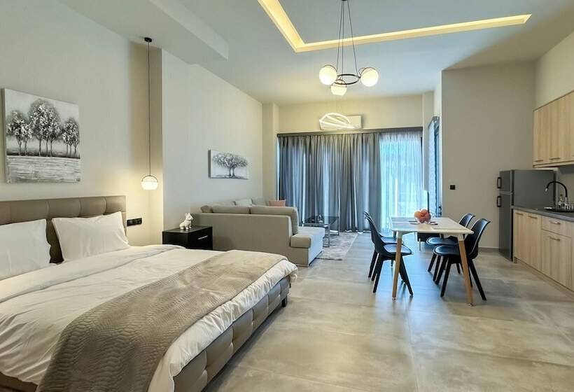 Tsikaris Boutique Guesthouse