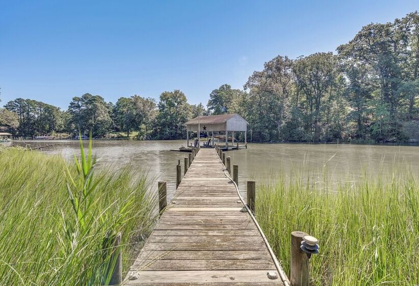 Waterfront Urbanna Home W/ Private Dock & Pool