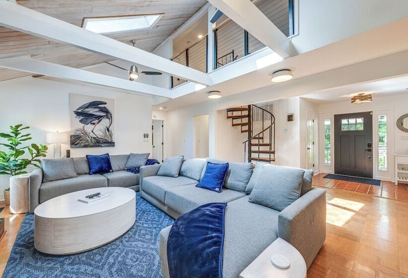 Waterfront Urbanna Home W/ Private Dock & Pool