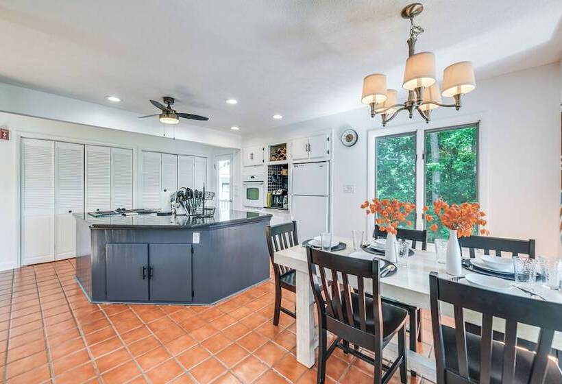 Waterfront Urbanna Home W/ Private Dock & Pool