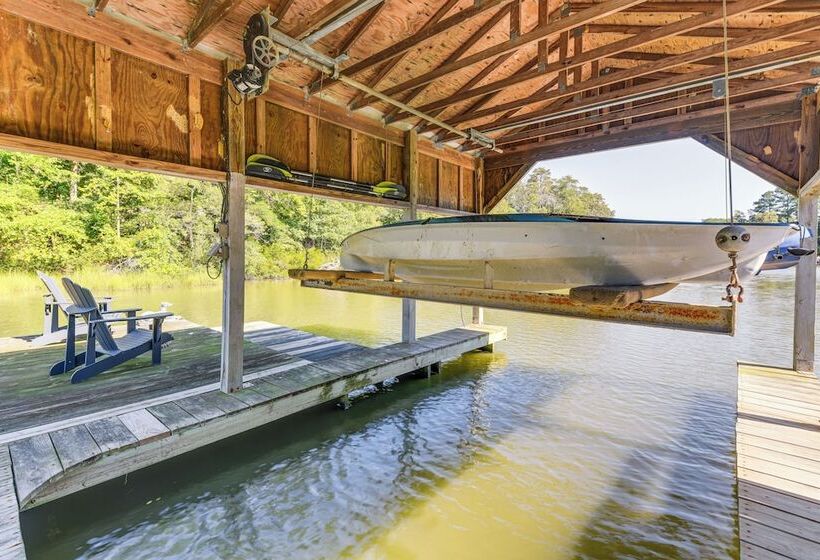 Waterfront Urbanna Home W/ Private Dock & Pool