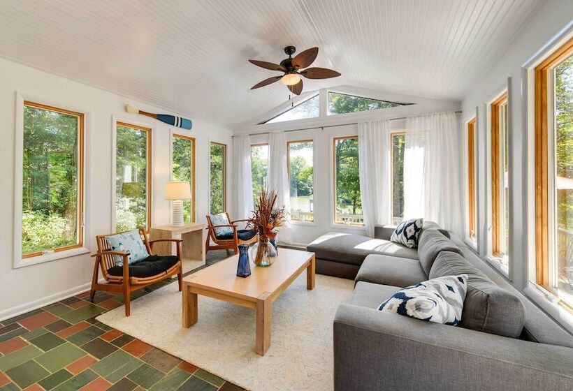 Waterfront Urbanna Home W/ Private Dock & Pool