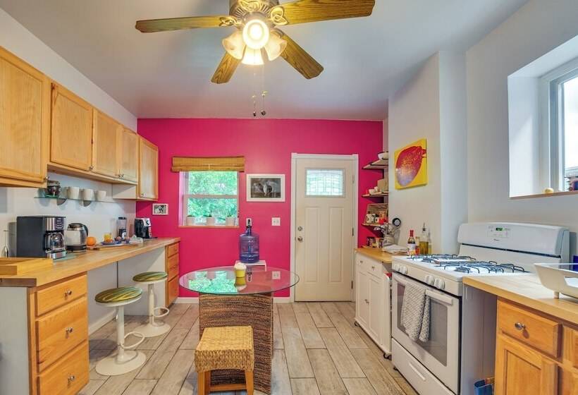 Walk To Highland Park: Artsy Pittsburgh Retreat!