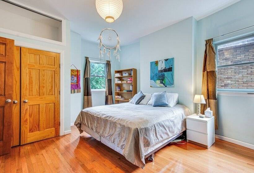 Walk To Highland Park: Artsy Pittsburgh Retreat!