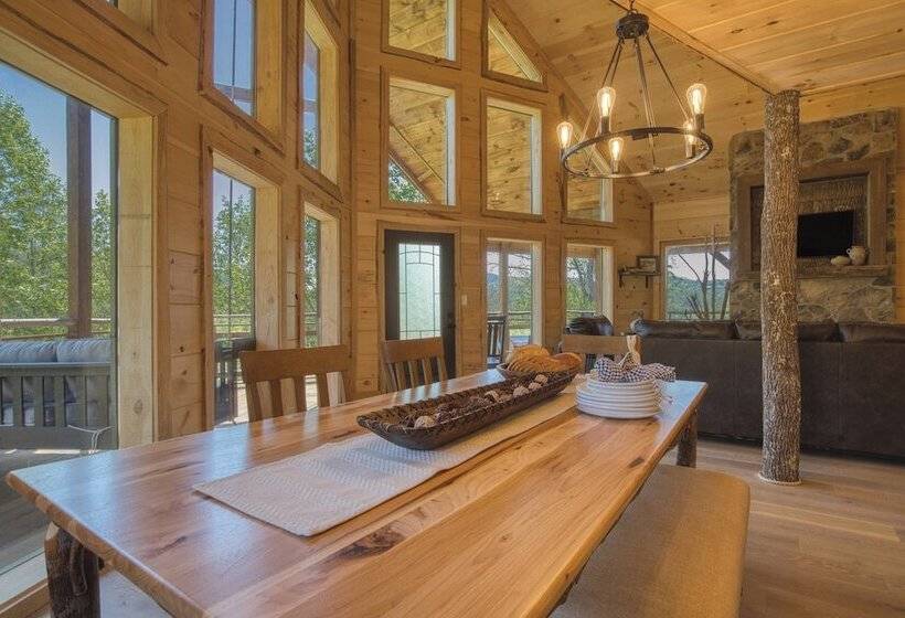 Birch Lodge By Avantstay Indoor Pool, Theater, Game Room & Stunning Views!