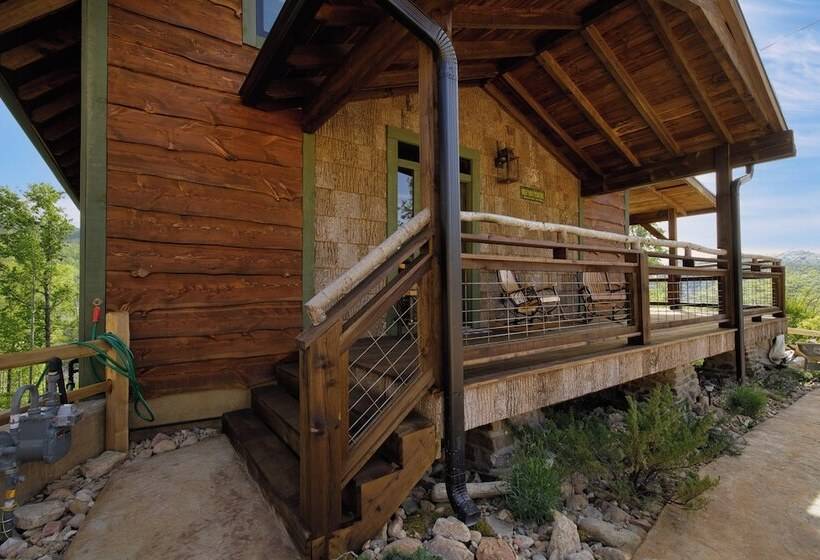 Birch Lodge By Avantstay Indoor Pool, Theater, Game Room & Stunning Views!