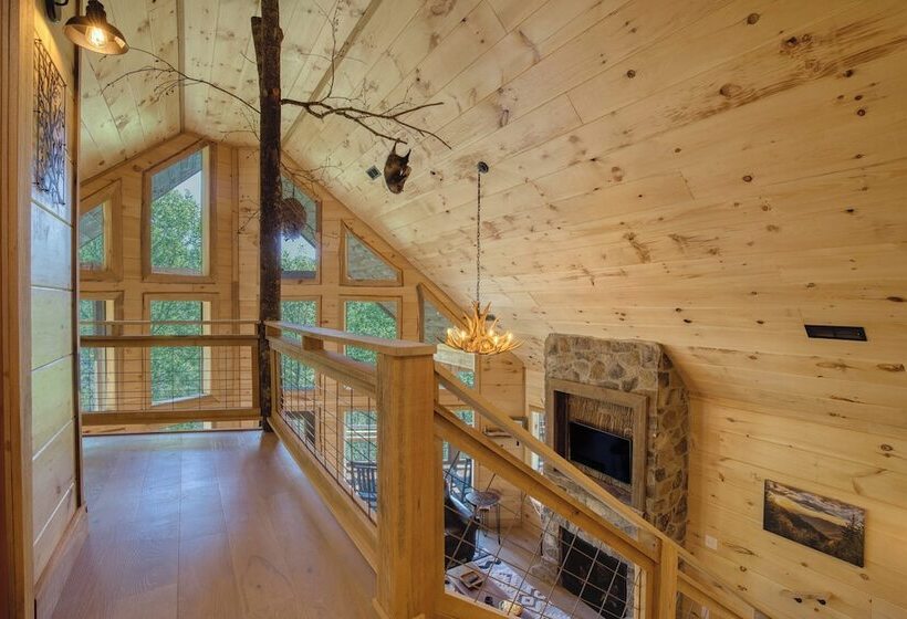 Birch Lodge By Avantstay Indoor Pool, Theater, Game Room & Stunning Views!