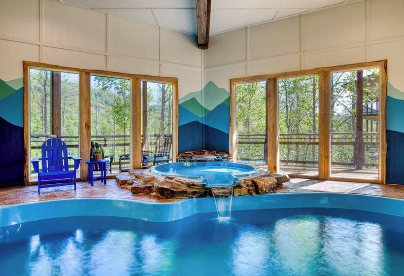 Birch Lodge By Avantstay Indoor Pool, Theater, Game Room & Stunning Views!