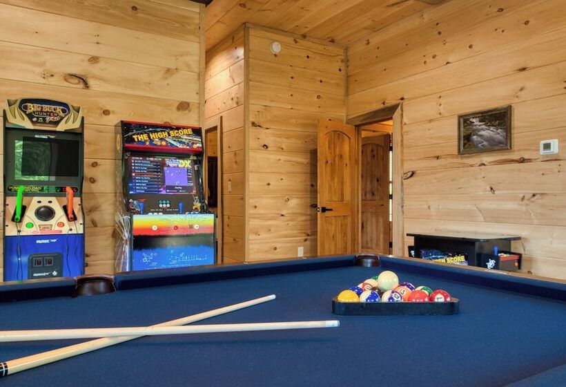 Birch Lodge By Avantstay Indoor Pool, Theater, Game Room & Stunning Views!