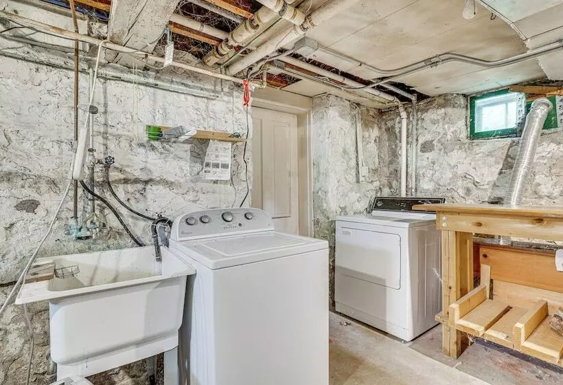 Charming Home: 3 Blocks To Winona State University