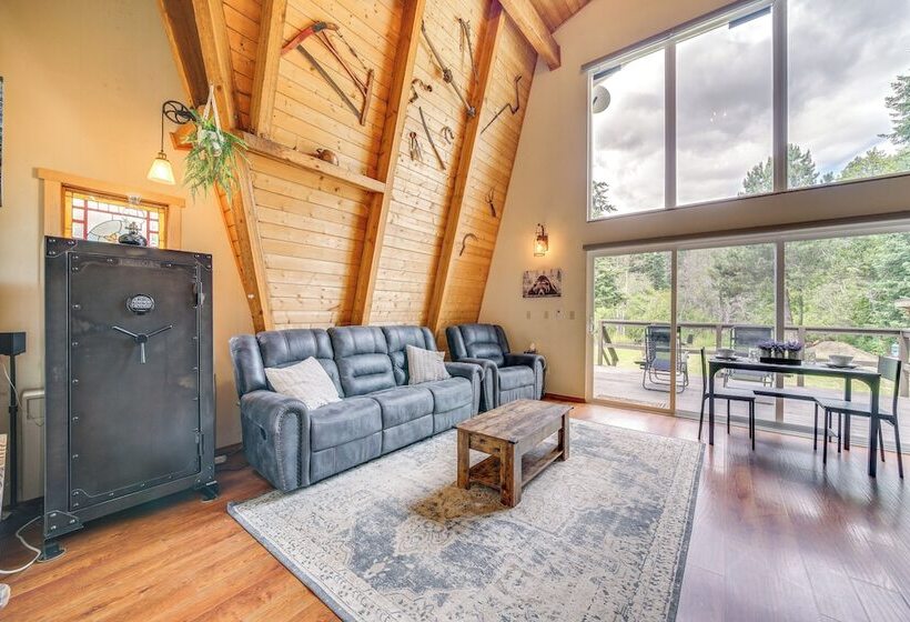 Creek & Lake Access At Cabin Near Cle Elum!