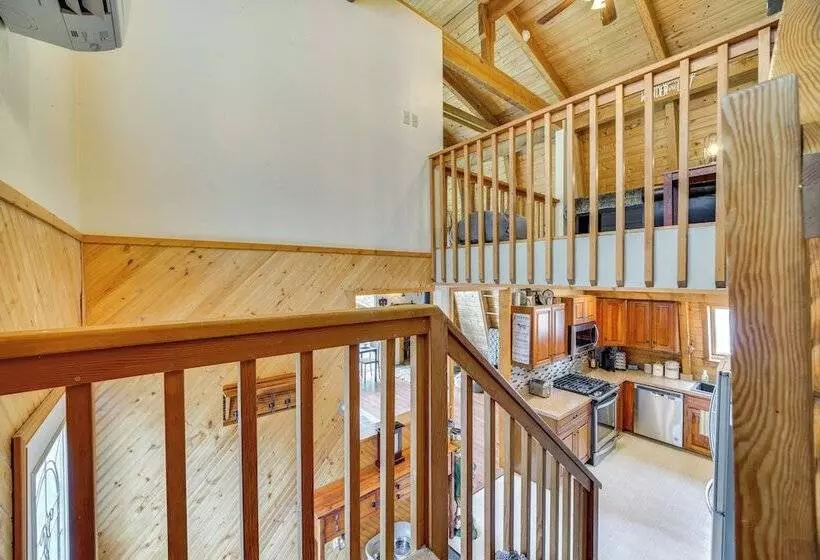 Creek & Lake Access At Cabin Near Cle Elum!