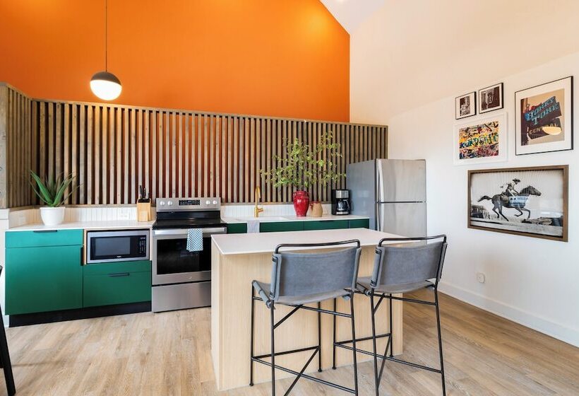 Conway Buyout   3 Units By Avantstay Sleeps 12