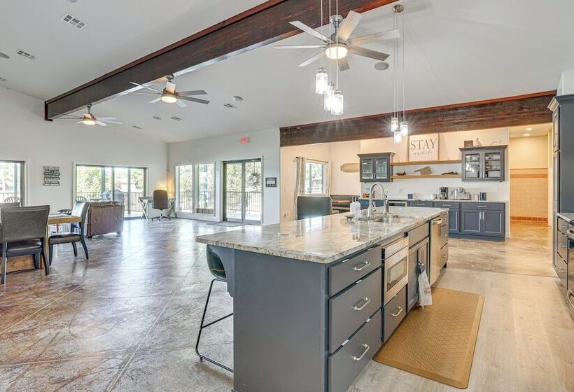 Near Disney:  T Morrow S Grand Getaway  W/ Dock!