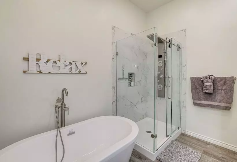 Near Disney:  T Morrow S Grand Getaway  W/ Dock!