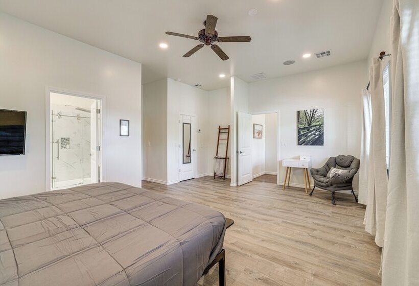 Near Disney:  T Morrow S Grand Getaway  W/ Dock!