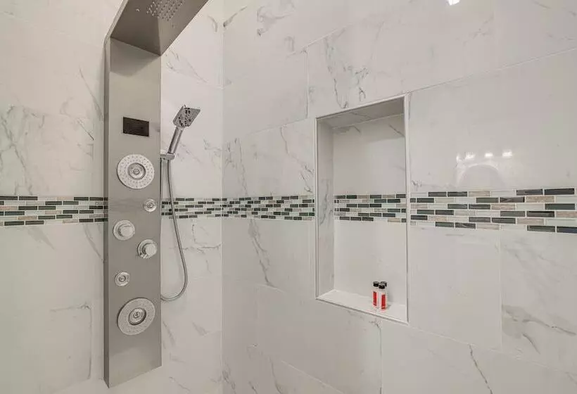 Near Disney:  T Morrow S Grand Getaway  W/ Dock!