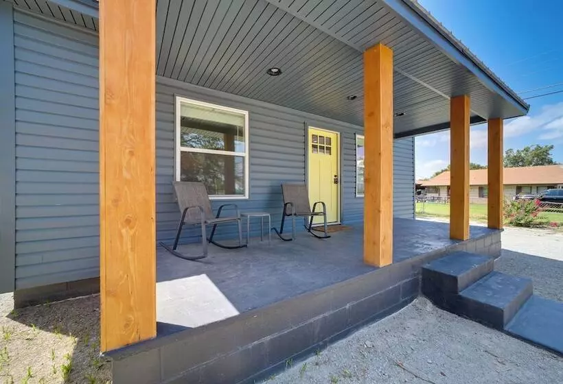 Eufaula Vacation Rental: Walk To Lakeside Beaches!