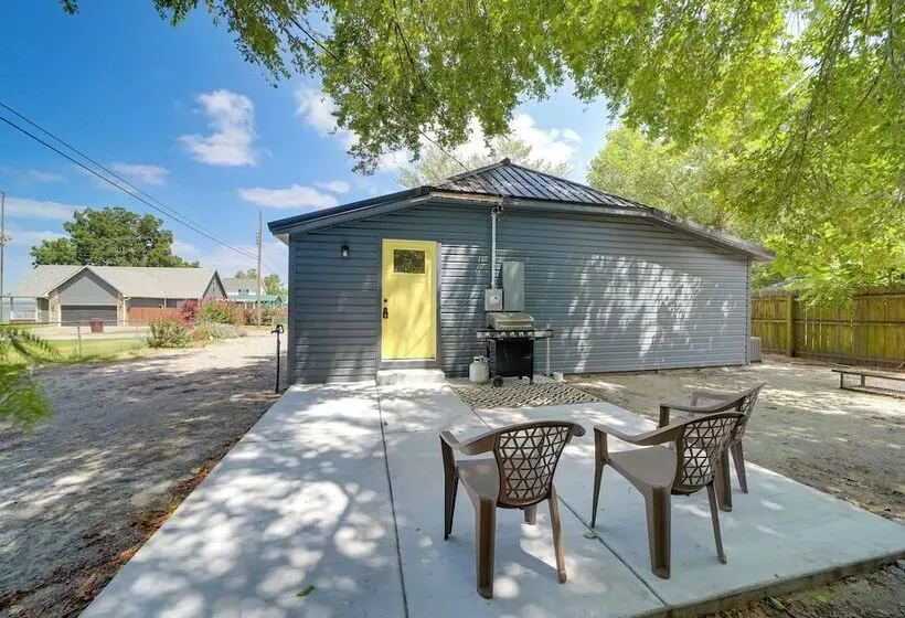 Eufaula Vacation Rental: Walk To Lakeside Beaches!