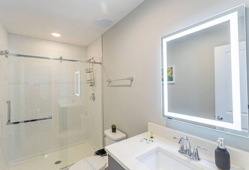 Free Pool Heat! Last Minute Deal! Near Disney 16