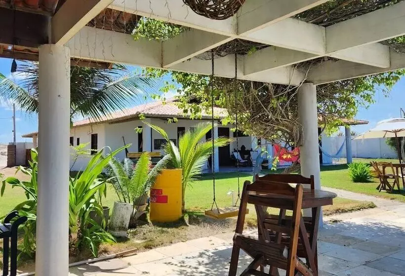 Hostelli Pousada E Restaurante Lual Do Parajuru