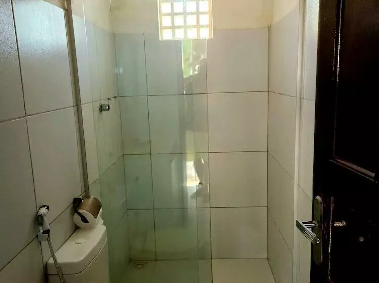 Hostelli Pousada E Restaurante Lual Do Parajuru