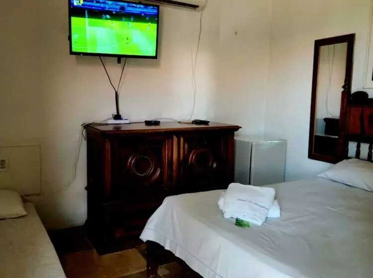 Hostelli Pousada E Restaurante Lual Do Parajuru