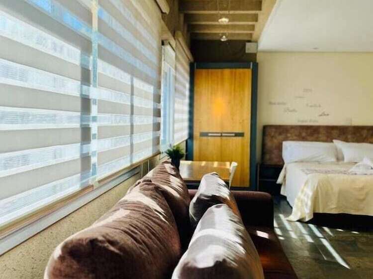 בית מלון כפרי La Sofia Apart & Wines